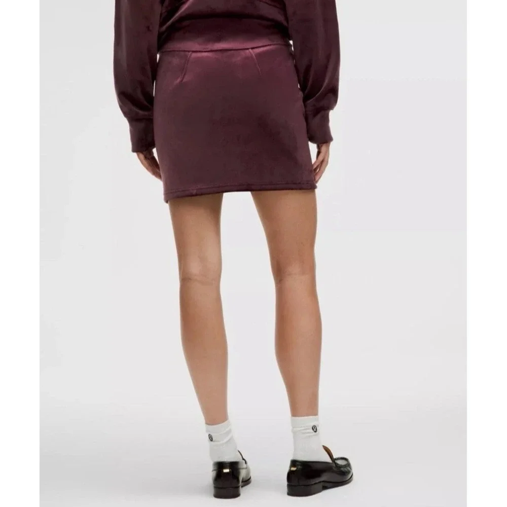 NWT Lululemon Scuba High-Rise Mini Skirt Velvet Garnet Tennis Women's Size Large